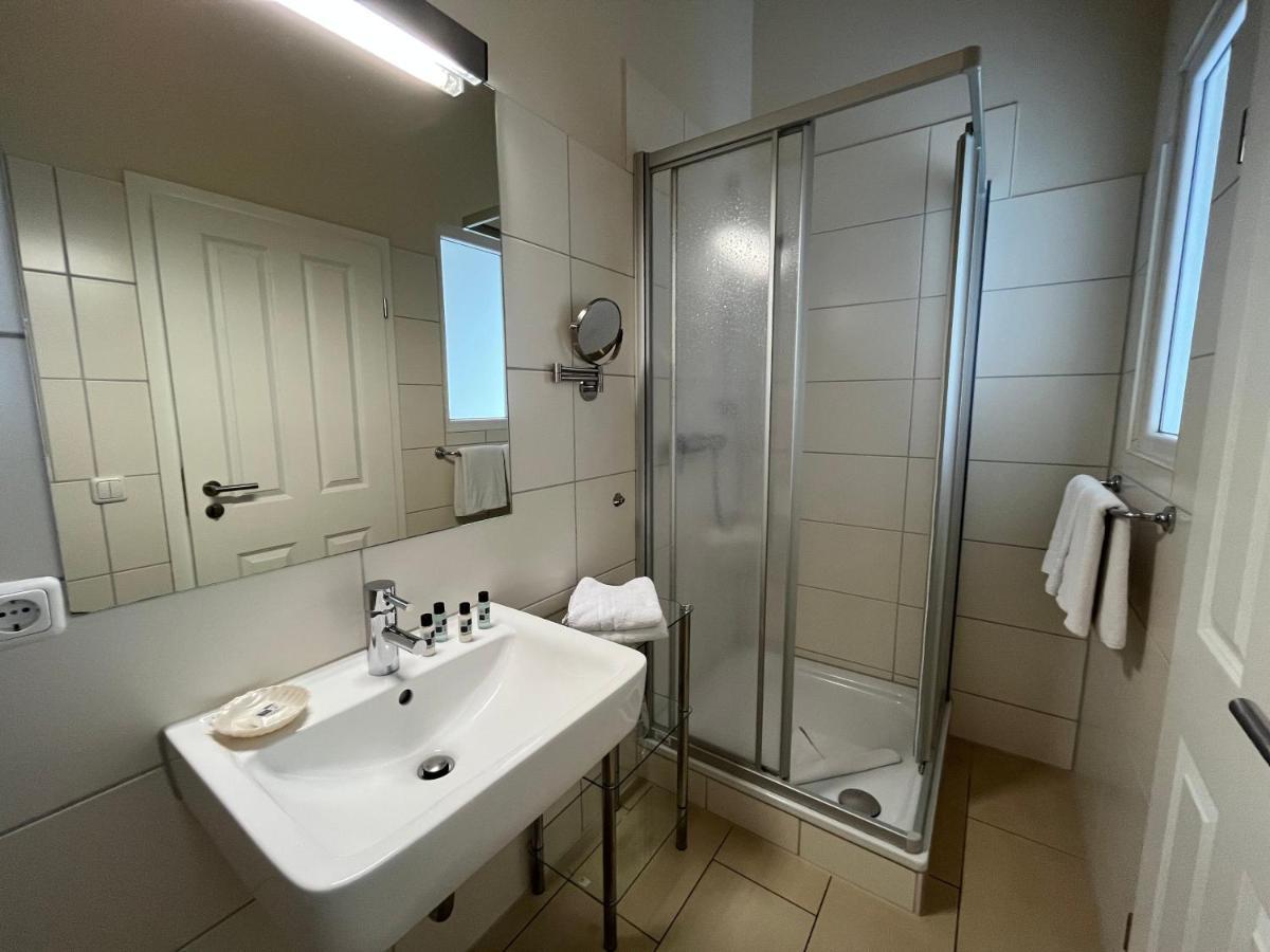 4 Sterne Hotel Hubertusburg Кюлунгсборн Экстерьер фото
