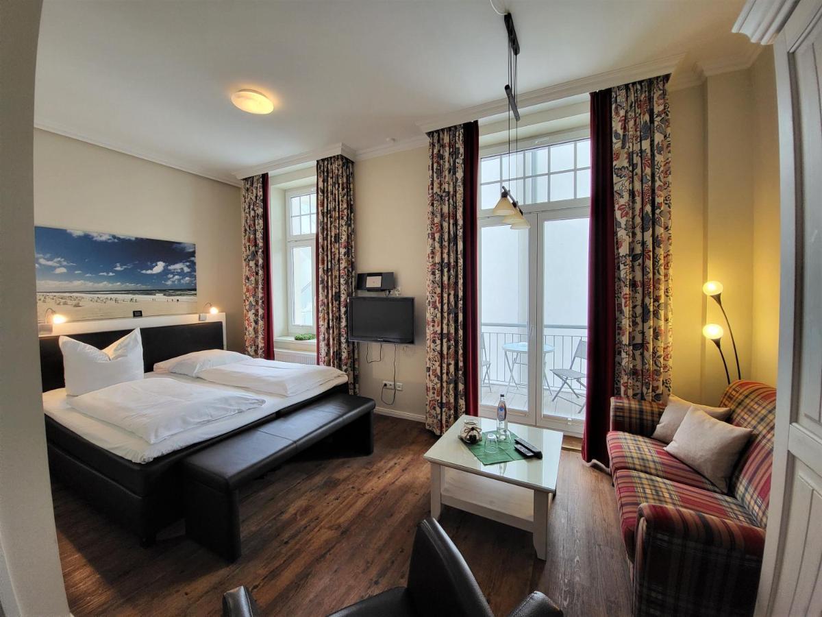 4 Sterne Hotel Hubertusburg Кюлунгсборн Экстерьер фото