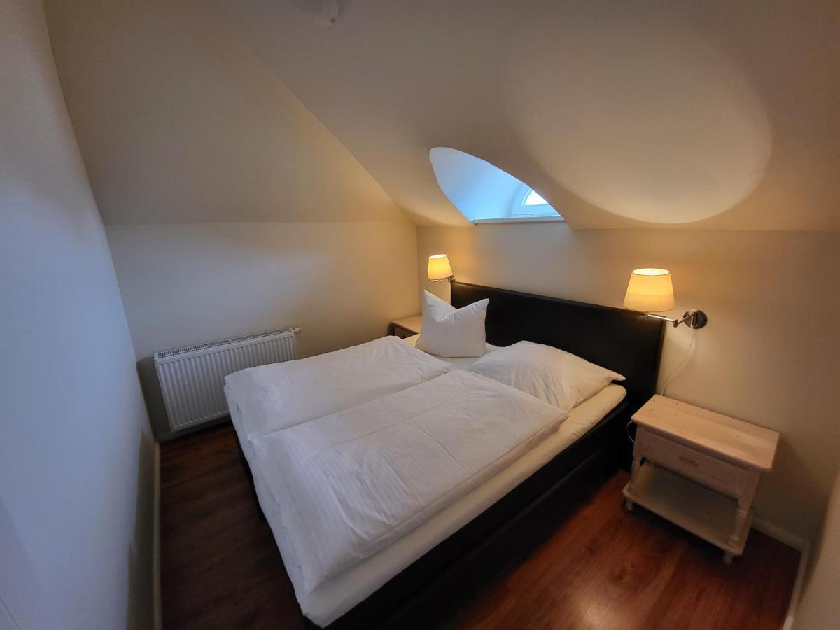 4 Sterne Hotel Hubertusburg Кюлунгсборн Экстерьер фото